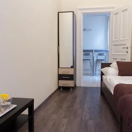 Apartment Center Luis